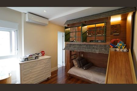 Apartamento para alugar com 210m², 3 quartos e 3 vagas