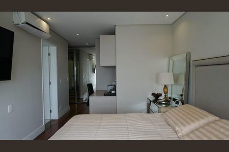 Apartamento para alugar com 210m², 3 quartos e 3 vagas
