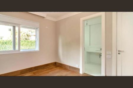 Casa à venda com 4 quartos, 800m² em Jardim Leonor, São Paulo