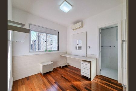 Apartamento à venda com 3 quartos, 162m² em Itaim Bibi, São Paulo