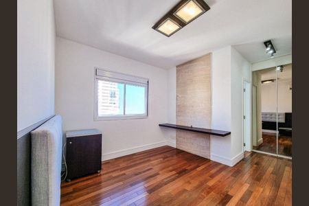 Apartamento à venda com 3 quartos, 162m² em Itaim Bibi, São Paulo