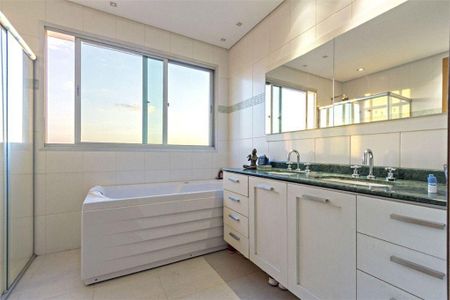 Apartamento à venda com 3 quartos, 310m² em Jardim Paulista, São Paulo