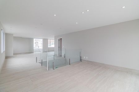 Apartamento à venda com 641m², 4 quartos e 4 vagasCobertura