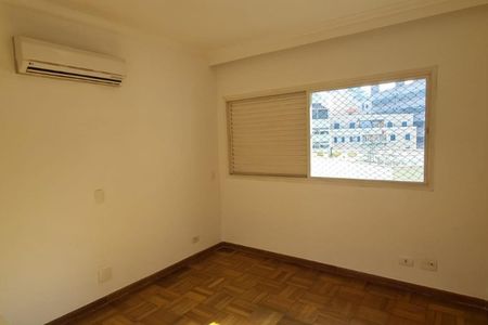 Apartamento à venda com 3 quartos, 239m² em Itaim Bibi, São Paulo