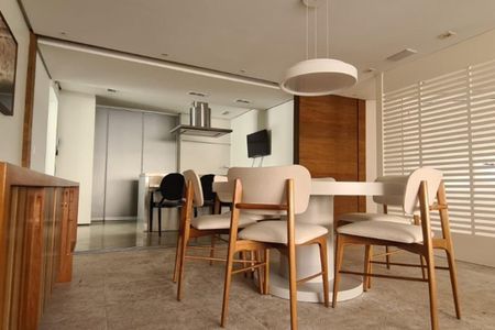 Apartamento à venda com 3 quartos, 239m² em Itaim Bibi, São Paulo