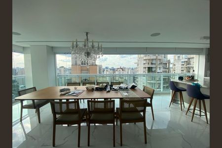 Apartamento à venda com 2 quartos, 157m² em Vila Nova Conceição, São Paulo