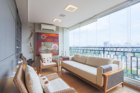 Apartamento à venda com 2 quartos, 156m² em Vila Olímpia, São Paulo