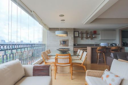 Apartamento à venda com 2 quartos, 156m² em Vila Olímpia, São Paulo