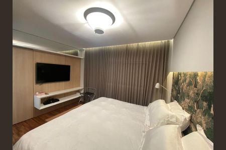 Apartamento à venda com 157m², 3 quartos e 4 vagas