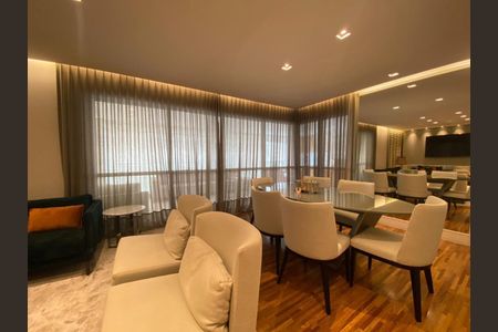 Apartamento à venda com 3 quartos, 157m² em Vila Nova Conceição, São Paulo