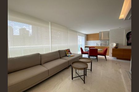 Apartamento à venda com 3 quartos, 157m² em Vila Nova Conceição, São Paulo
