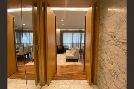 Apartamento à venda com 157m², 3 quartos e 4 vagas