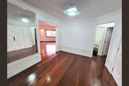 Apartamento à venda com 370m², 4 quartos e 4 vagas