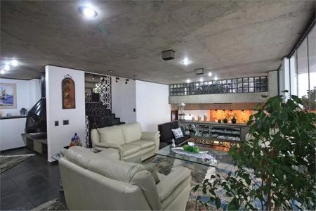 Casa à venda com 5 quartos, 450m² em Alto de Pinheiros, São Paulo