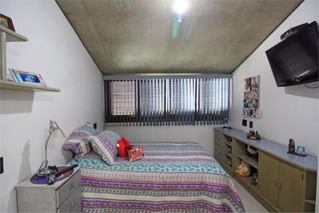 Casa à venda com 5 quartos, 450m² em Alto de Pinheiros, São Paulo