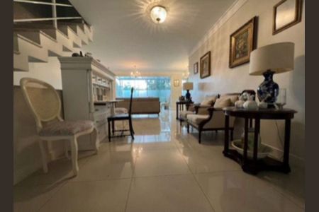 Casa à venda com 3 quartos, 200m² em Brooklin, São Paulo