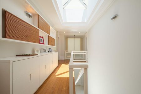 Casa à venda com 584m², 4 quartos e 5 vagas