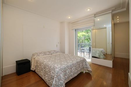 Casa à venda com 584m², 4 quartos e 5 vagas