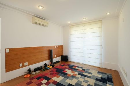 Casa à venda com 584m², 4 quartos e 5 vagas