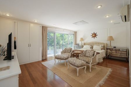 Casa à venda com 584m², 4 quartos e 5 vagas