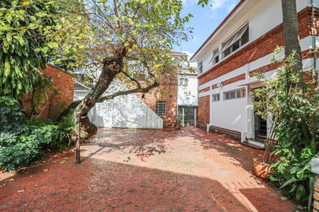 Casa à venda com 439m², 3 quartos e 4 vagas