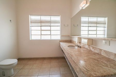 Casa à venda com 439m², 3 quartos e 4 vagas