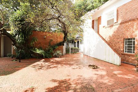 Casa à venda com 439m², 3 quartos e 4 vagas