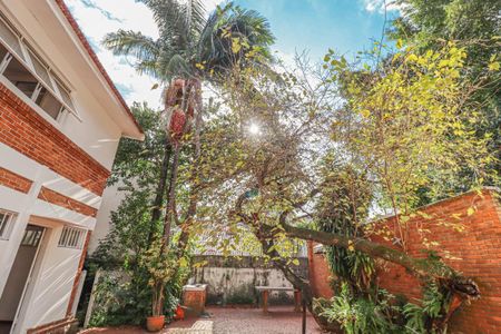 Casa à venda com 439m², 3 quartos e 4 vagas
