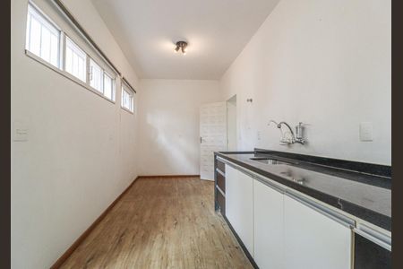 Casa à venda com 439m², 3 quartos e 4 vagas