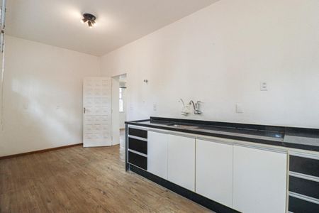 Casa à venda com 439m², 3 quartos e 4 vagas