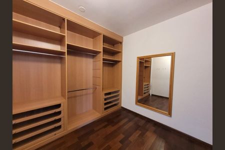 Casa à venda com 5 quartos, 416m² em Santo Amaro, São Paulo