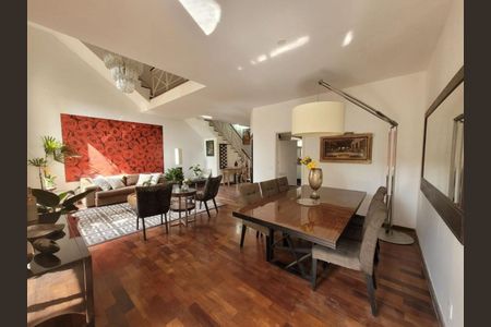 Casa à venda com 5 quartos, 416m² em Santo Amaro, São Paulo