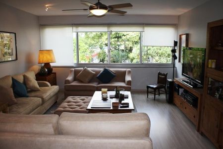 Apartamento à venda com 3 quartos, 155m² em Jardim Paulista, São Paulo