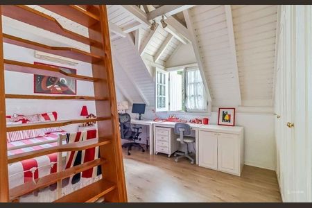 Casa à venda com 4 quartos, 700m² em Paineiras do Morumbi, São Paulo