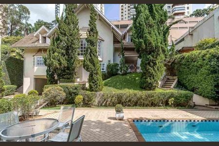 Casa à venda com 700m², 4 quartos e 6 vagas