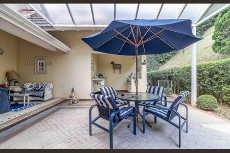 Casa à venda com 700m², 4 quartos e 6 vagas