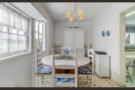 Casa à venda com 4 quartos, 700m² em Paineiras do Morumbi, São Paulo