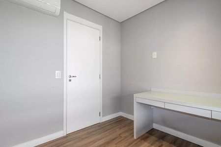 Apartamento à venda com 3 quartos, 95m² em Vila Olímpia, São Paulo