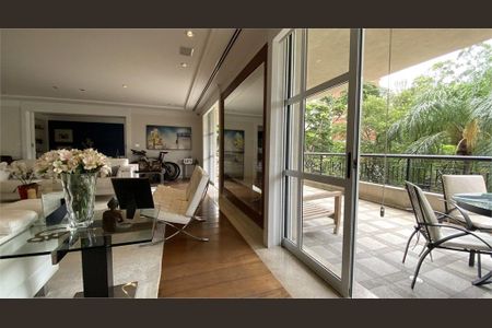Apartamento à venda com 4 quartos, 518m² em Vila Nova Conceição, São Paulo