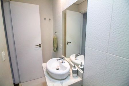 Casa à venda com 340m², 5 quartos e 6 vagasBanheiro da Suíte 1