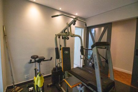 Casa à venda com 340m², 5 quartos e 6 vagasSuíte 4