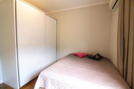 Casa à venda com 340m², 5 quartos e 6 vagasSuíte 2