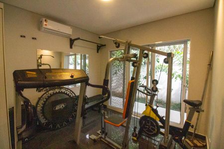 Casa à venda com 340m², 5 quartos e 6 vagasSuíte 4