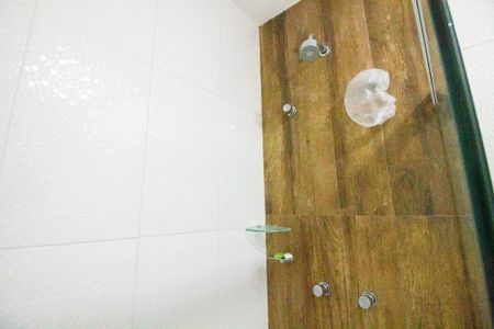 Casa à venda com 340m², 5 quartos e 6 vagasBanheiro da Suíte 3