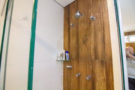 Casa à venda com 340m², 5 quartos e 6 vagasBanheiro da Suíte 5