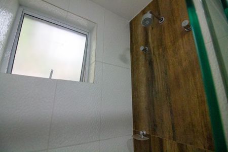 Casa à venda com 340m², 5 quartos e 6 vagasBanheiro da Suíte 4