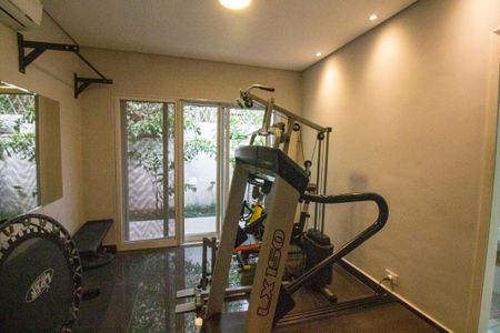 Casa à venda com 340m², 5 quartos e 6 vagasSuíte 4