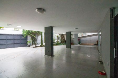 Casa à venda com 340m², 5 quartos e 6 vagasGaragem