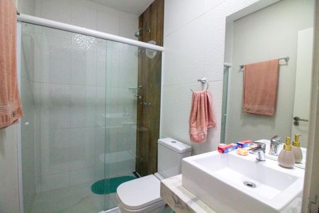 Casa à venda com 340m², 5 quartos e 6 vagasBanheiro da Suíte 3