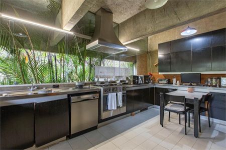 Casa à venda com 830m², 4 quartos e 6 vagas